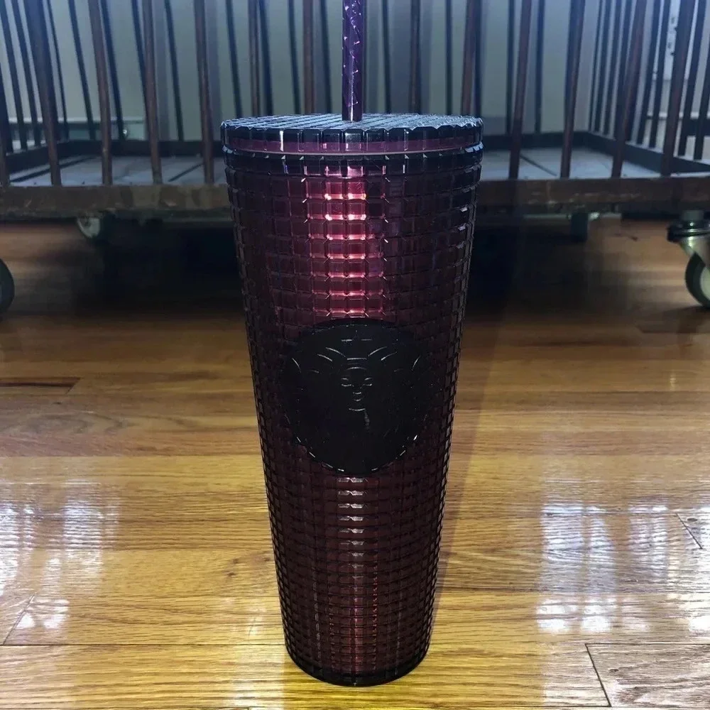 Holiday 2020 Starbucks tumbler